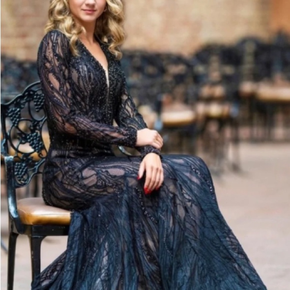Mac Duggal Beaded Illusion LongSleeves Plunge Neck Gown - Picture 2 of 10